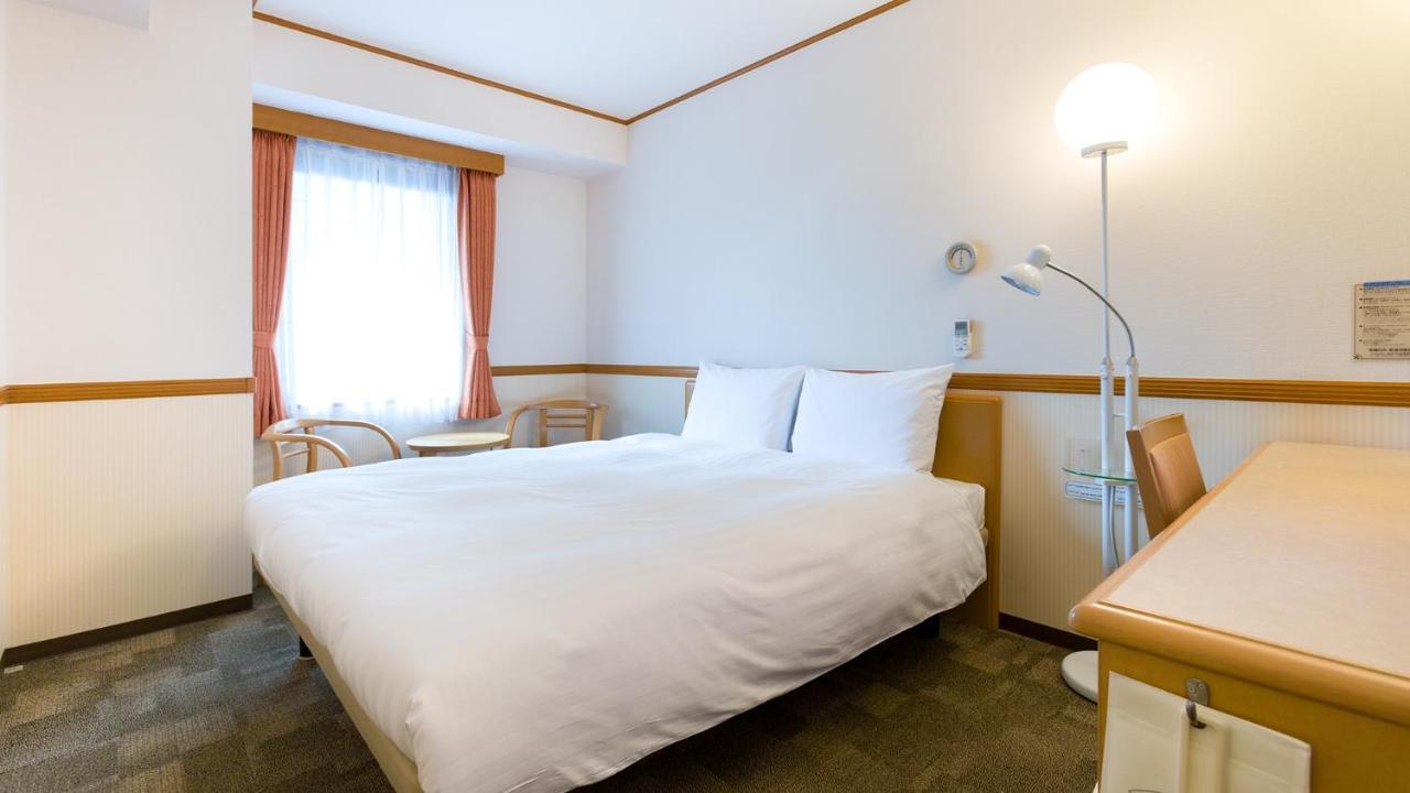 Toyoko Inn Shin-Yatsushiro Ekimae Buitenkant foto